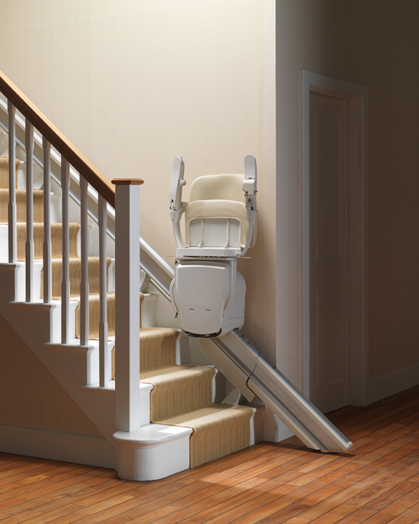 Stairlifts-Stannah-Retractable-Rail-1